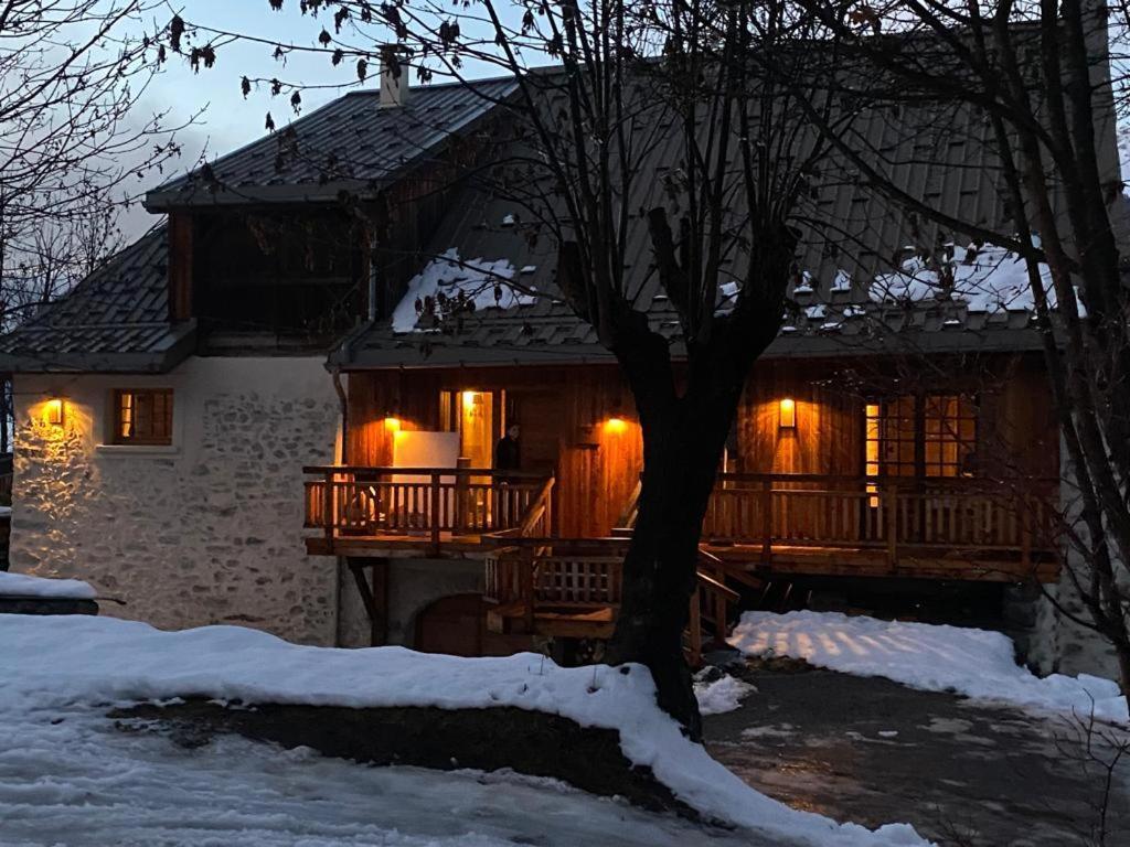Superbe Ferme Renovee En Chalet De Luxe En Pleine Nature Barcelonnette Buitenkant foto